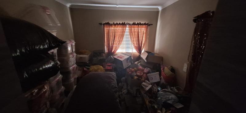 5 Bedroom Property for Sale in Dana Bay Western Cape
